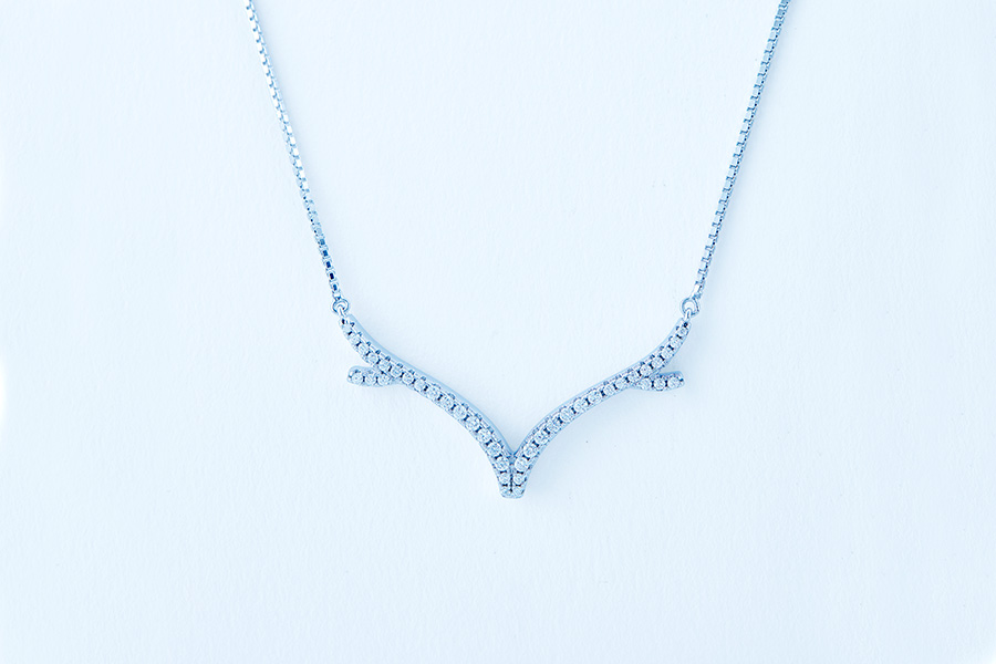 luna-cc-necklace